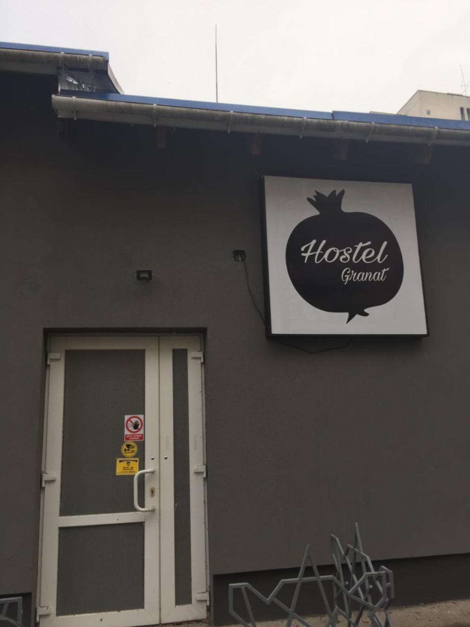 Hostel -Hotel Granat Rivne City Ngoại thất bức ảnh