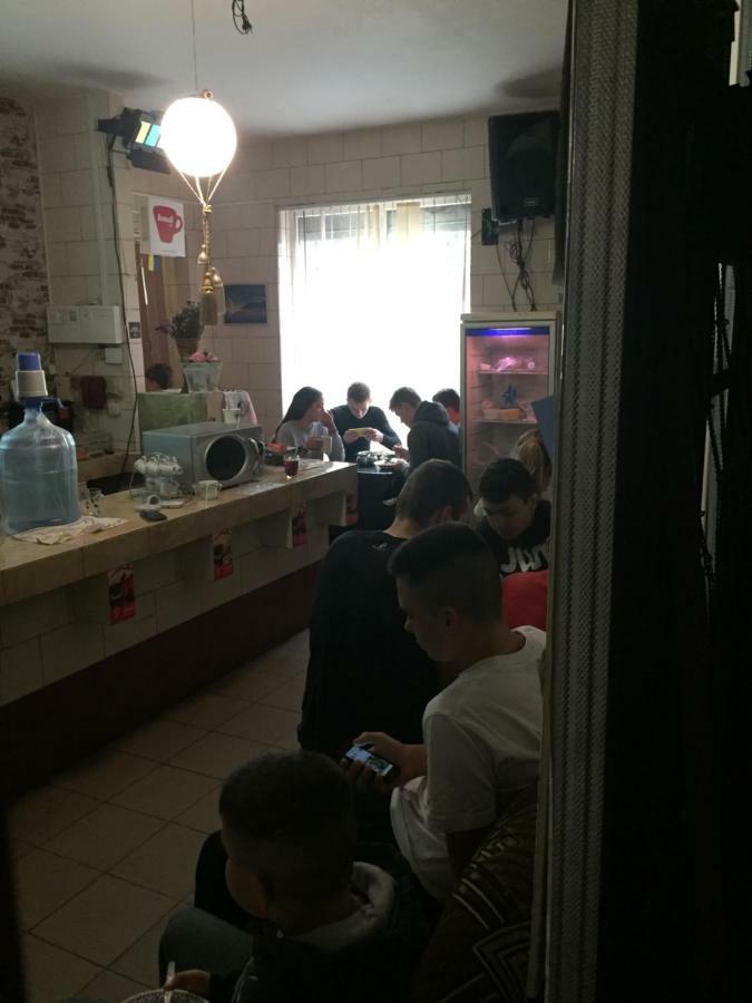Hostel -Hotel Granat Rivne City Ngoại thất bức ảnh